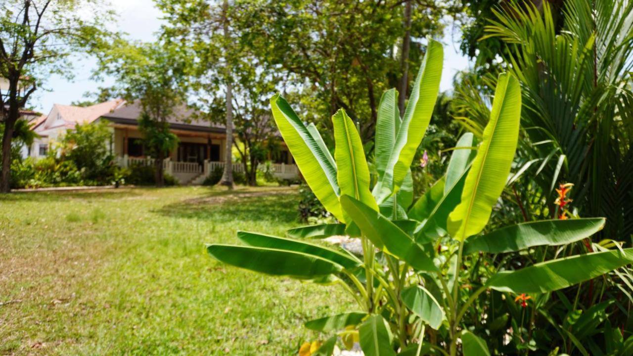 Treeya Lanta Hotel Koh Lanta Exterior photo