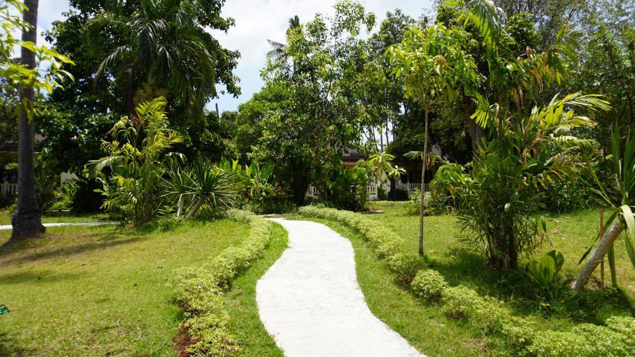 Treeya Lanta Hotel Koh Lanta Exterior photo